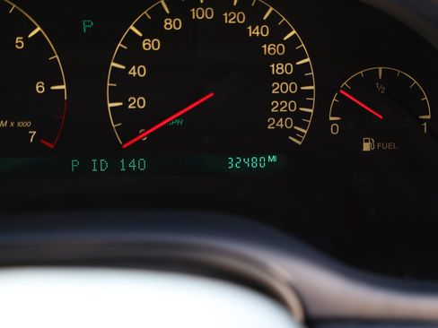 Used 1999 Cadillac Seville STS FWD image 31