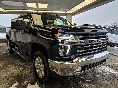 Used 2021 Chevrolet Silverado 2500 LTZ w/ LTZ Plus Package image 3