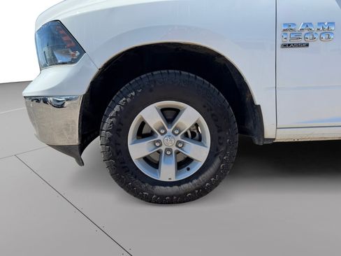 Used 2024 RAM 1500 Classic SLT AWD/4WD image 9