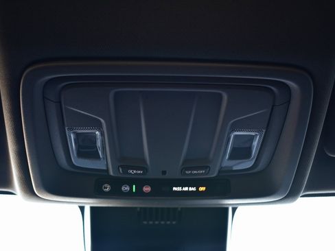 Used 2024 GMC Sierra 1500 Elevation image 38