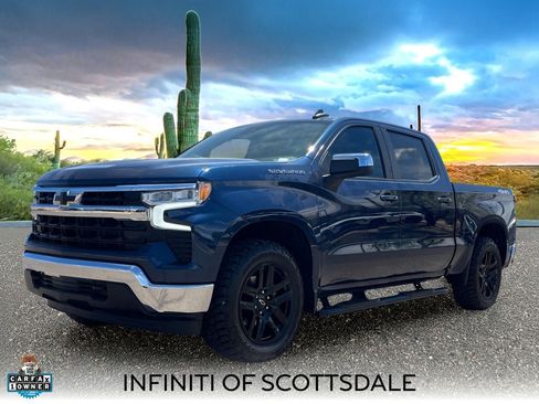 Used 2022 Chevrolet Silverado 1500 LT AWD/4WD image 1