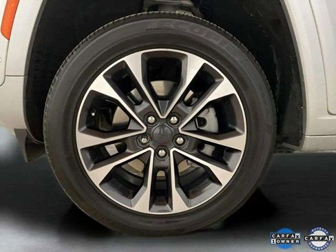 Used 2023 Jeep Grand Cherokee Overland w/ Luxury Tech Group IV image 28