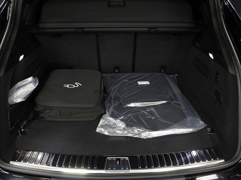 New 2026 Porsche Cayenne S AWD/4WD image 17