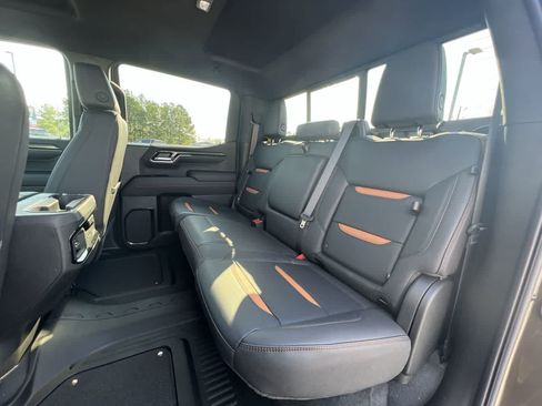 Used 2023 GMC Sierra 1500 AT4 w/ AT4 Premium Package AWD/4WD image 25