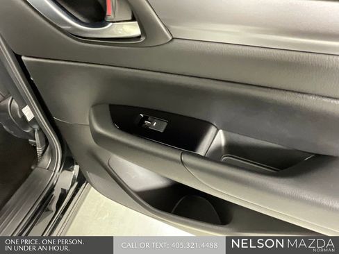 Certified 2025 MAZDA CX-5 AWD 2.5 S w/ Select Package image 23