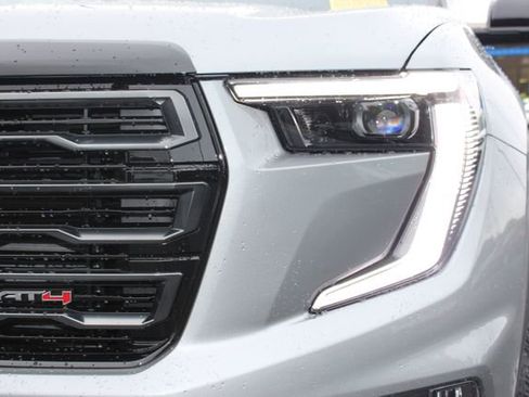 Used 2026 GMC Acadia AT4 w/ Super Cruise Package AWD/4WD image 24