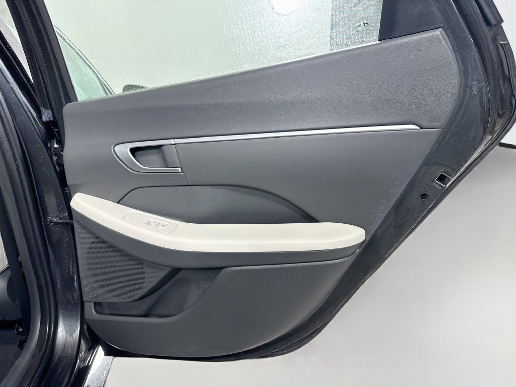 Used 2025 Hyundai Sonata SEL FWD image 26