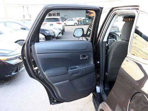 Used 2024 Mitsubishi Outlander Sport ES image 23