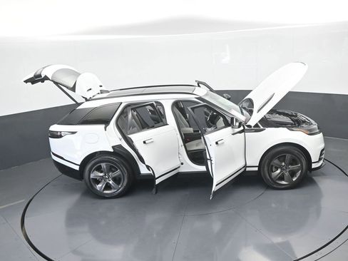 Used 2025 Land Rover Range Rover Velar Dynamic SE image 70