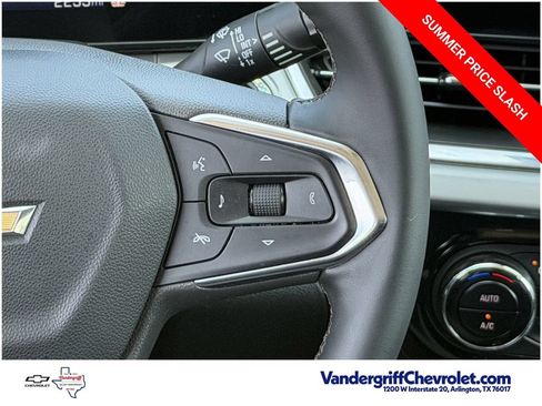 Used 2025 Chevrolet Trax LT w/ Driver Confidence Package FWD image 14