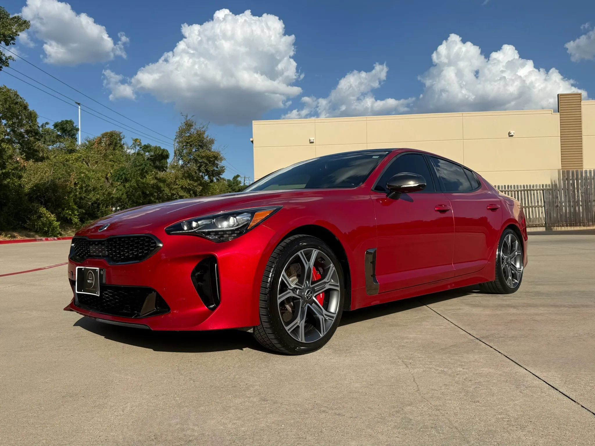 Used 2019 Kia Stinger GT1 RWD image 2