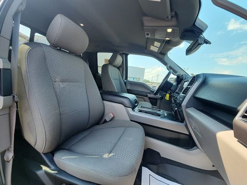 Used 2019 Ford F150 XLT w/ Equipment Group 302A Luxury AWD/4WD image 23