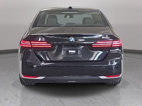 Used 2026 BMW 530i RWD image 8