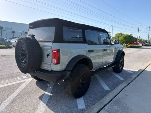 Used 2024 Ford Bronco Black Diamond AWD/4WD image 12