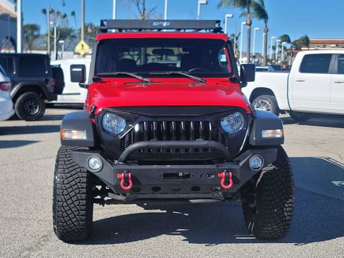 Used 2019 Jeep Wrangler Sport image 2