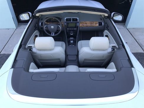 Used 2013 Jaguar XK Convertible RWD image 17