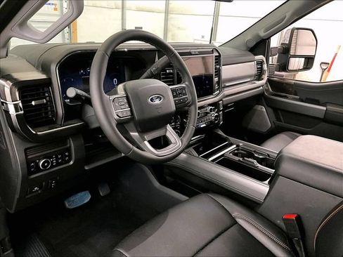 Used 2026 Ford F350 Lariat w/ Lariat Ultimate Package AWD/4WD image 12
