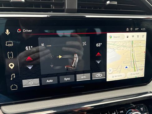 Certified 2025 GMC Sierra 1500 AT4 w/ AT4 Premium Package AWD/4WD image 39