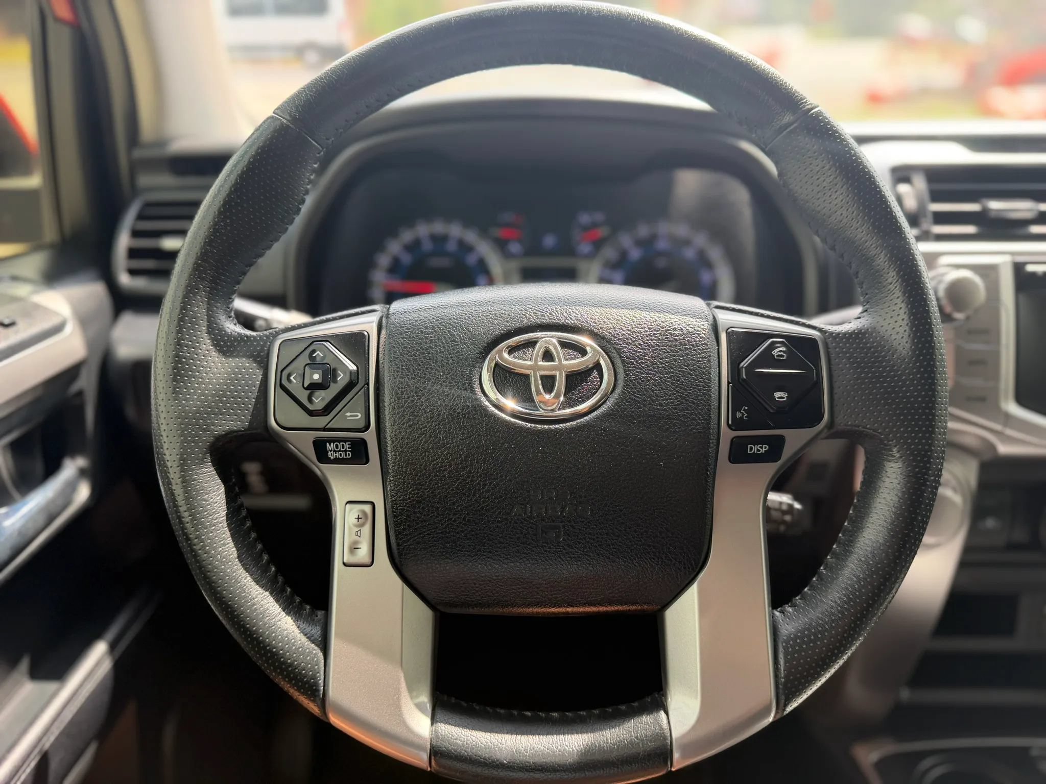 Used 2017 Toyota 4Runner SR5 RWD image 28