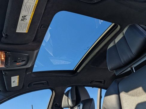 Used 2016 BMW M5 w/ Premium Package image 17