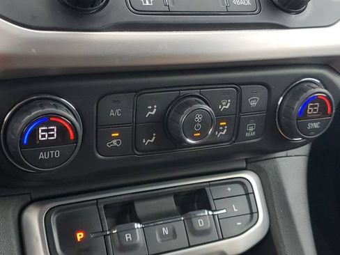 Used 2021 GMC Acadia SLE w/ Driver Convenience Package FWD image 29