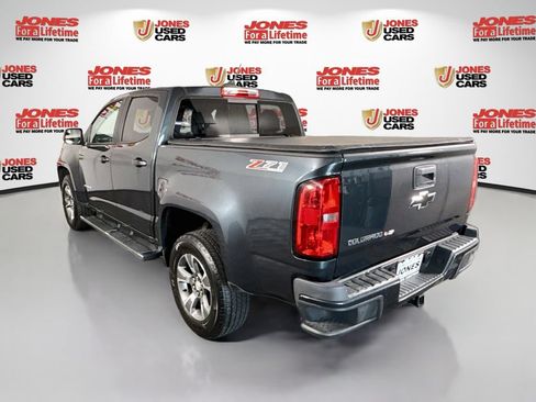 Used 2018 Chevrolet Colorado Z71 AWD/4WD image 2