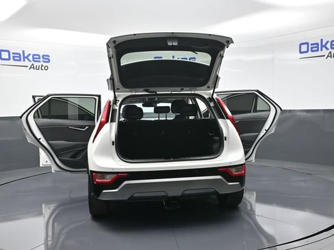 Certified 2023 Kia Niro EX Touring image 56