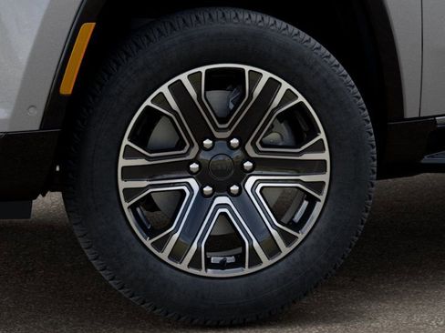 New 2026 Jeep Grand Wagoneer L 2WD image 8