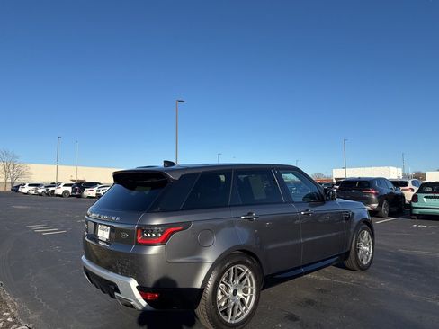 Used 2018 Land Rover Range Rover Sport HSE image 5