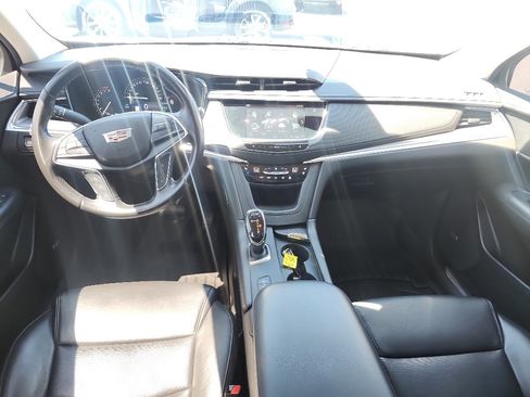 Used 2019 Cadillac XT5 Premium Luxury AWD/4WD image 14