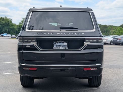 Used 2025 Jeep Grand Wagoneer 4WD image 8
