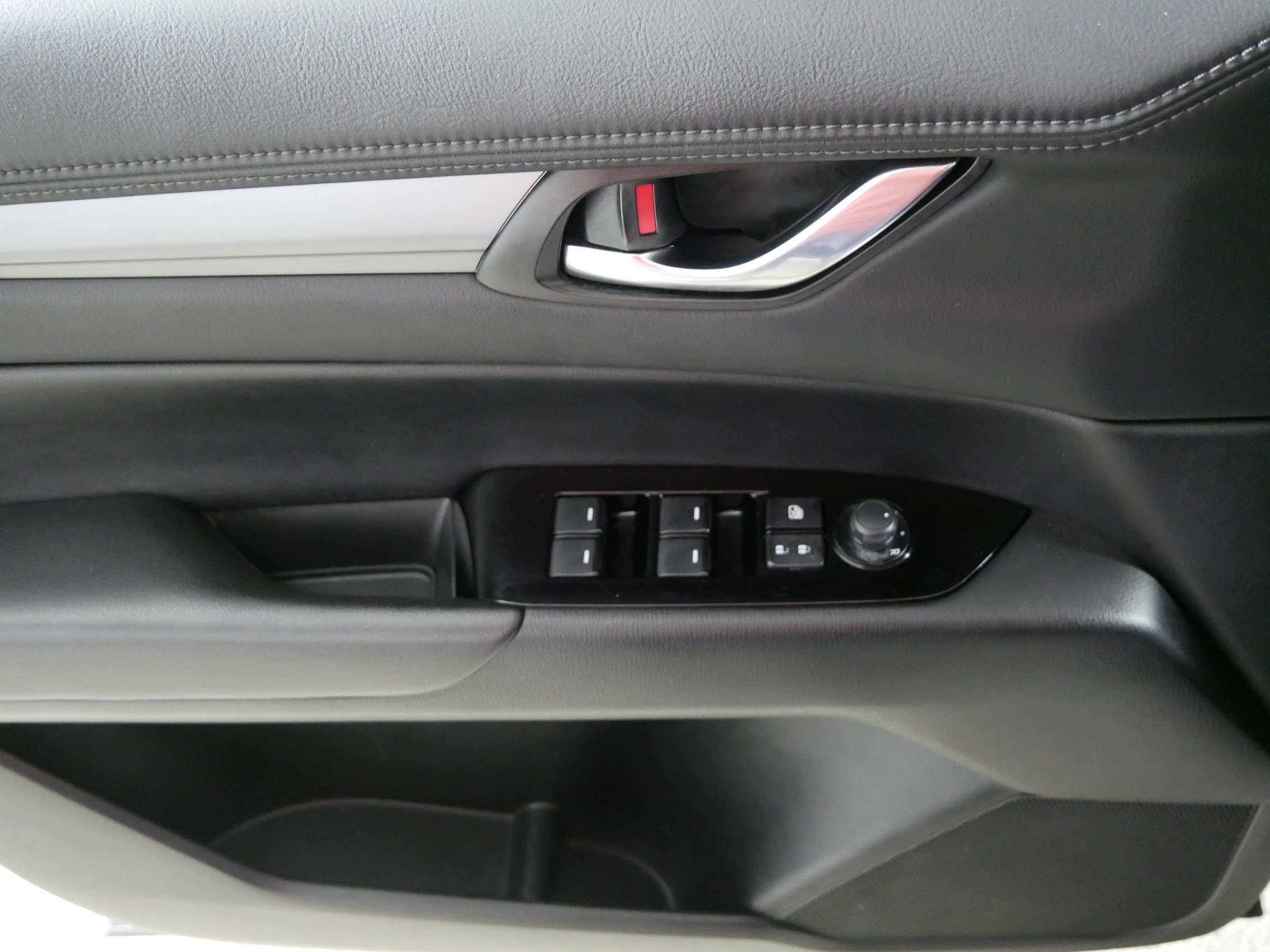 Used 2025 MAZDA CX-5 AWD 2.5 S w/ Select Package image 19