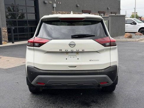 Used 2023 Nissan Rogue SV AWD/4WD image 5