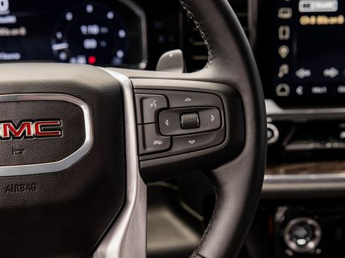 Used 2024 GMC Sierra 1500 Elevation w/ LPO, Elevation Black Package AWD/4WD image 40
