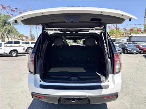 Used 2021 Chevrolet Tahoe Z71 w/ Luxury Package AWD/4WD image 11
