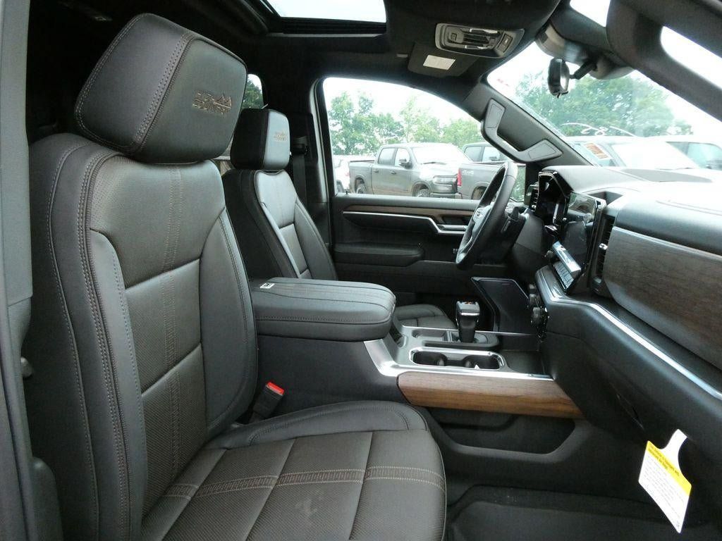 New 2026 Chevrolet Silverado 1500 High Country AWD/4WD image 15