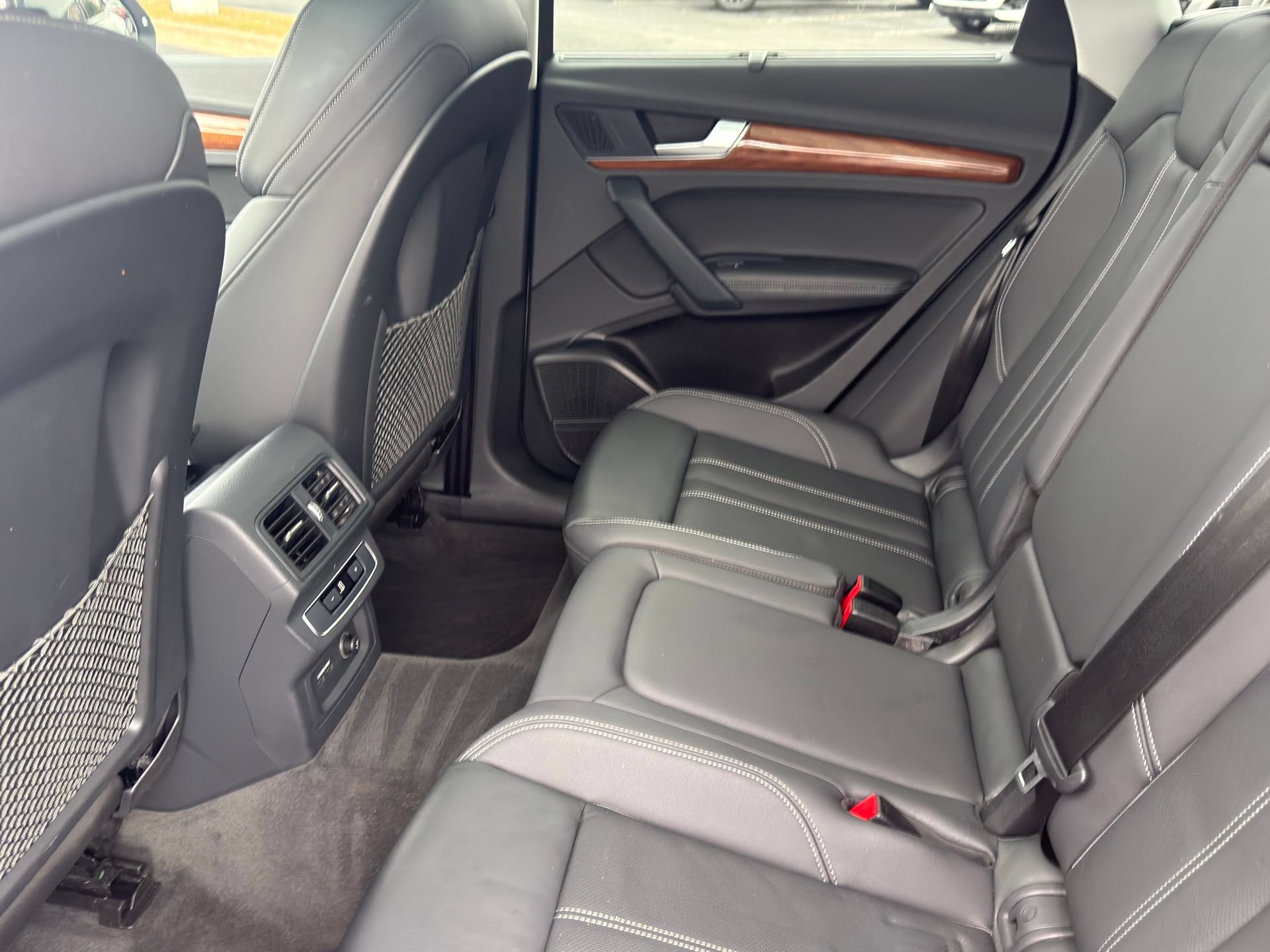Used 2023 Audi Q5 2.0T Premium Plus w/ Premium Plus Package AWD/4WD image 30