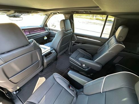 New 2026 Cadillac Escalade ESV Luxury w/ Touring Package image 32