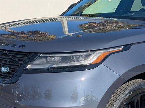 New 2026 Land Rover Range Rover Velar Dynamic SE image 9