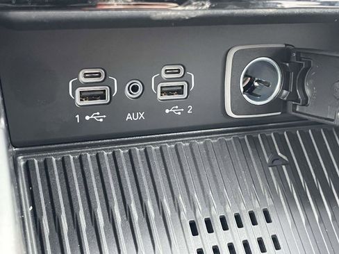 New 2026 Jeep Grand Cherokee L Limited image 12