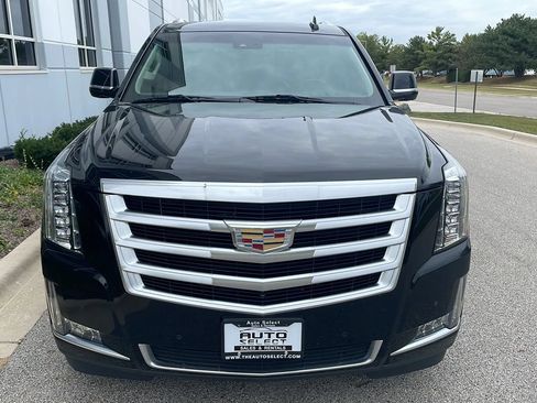 Used 2015 Cadillac Escalade Luxury AWD/4WD image 3
