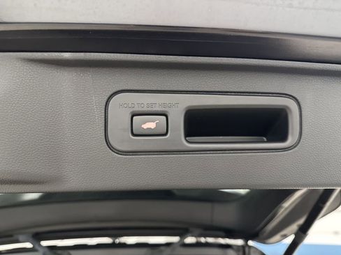 Used 2023 Honda Pilot EX-L image 15