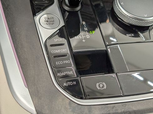 Certified 2022 BMW X5 sDrive40i w/ Luxury Seating Package image 28