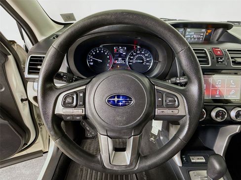 Used 2018 Subaru Forester 2.5i Premium AWD/4WD image 13