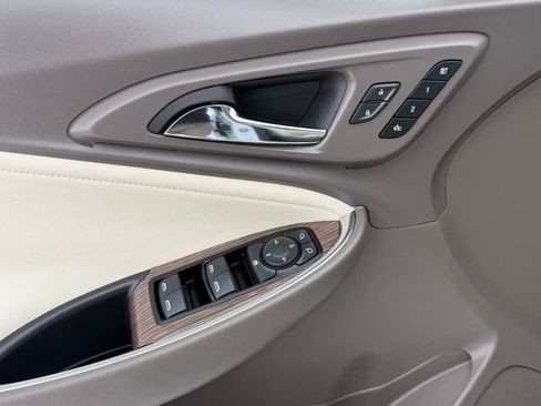 Used 2024 Chevrolet Malibu LT image 19