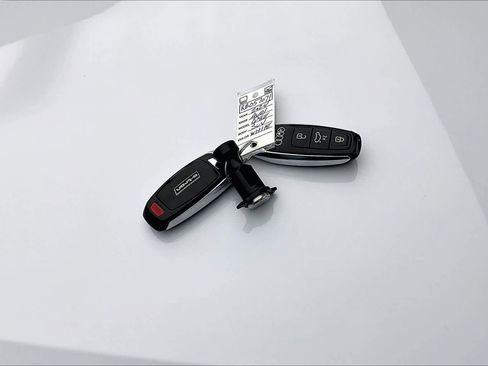 Certified 2024 Audi Q8 e-tron Premium Plus w/ Premium Plus Package image 14