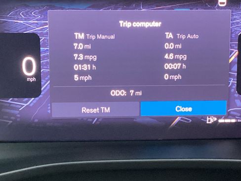 Certified 2026 Volvo XC40 B4 Core FWD image 24