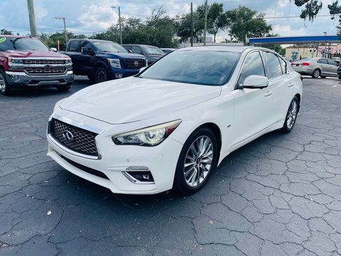 Used 2018 INFINITI Q50 Luxe w/ Sensory Package (Luxe) RWD image 4