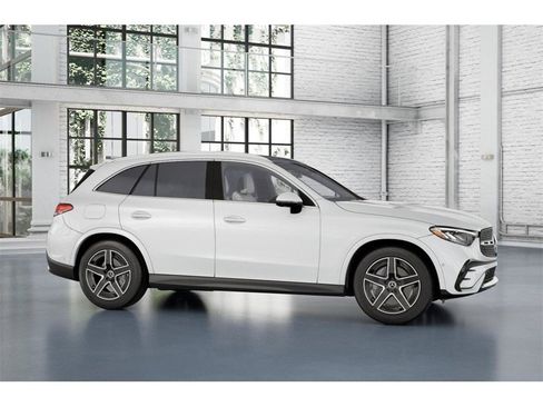 New 2026 Mercedes-Benz GLC 300 4MATIC image 14