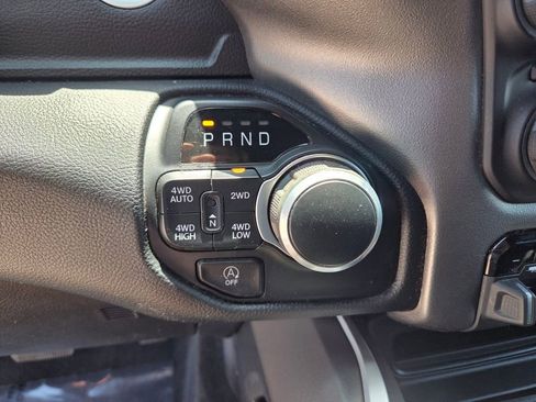 Used 2020 RAM 1500 Big Horn AWD/4WD image 30
